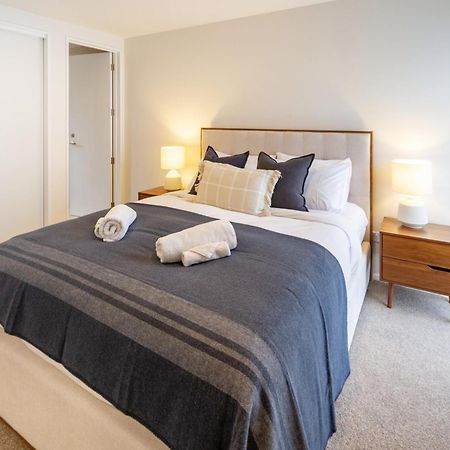Stylish 3 Bedroom Home In Prime City With Garage Christchurch Luaran gambar
