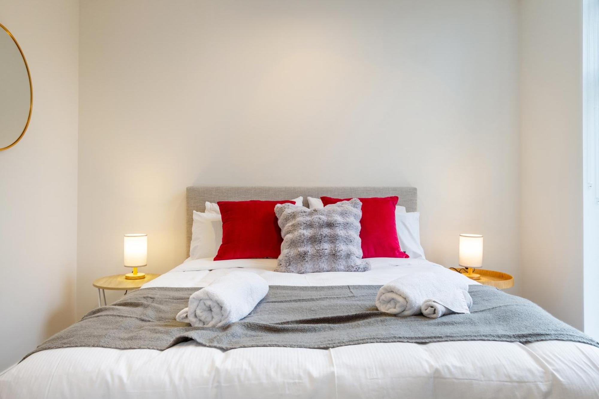 Stylish 3 Bedroom Home In Prime City With Garage Christchurch Luaran gambar