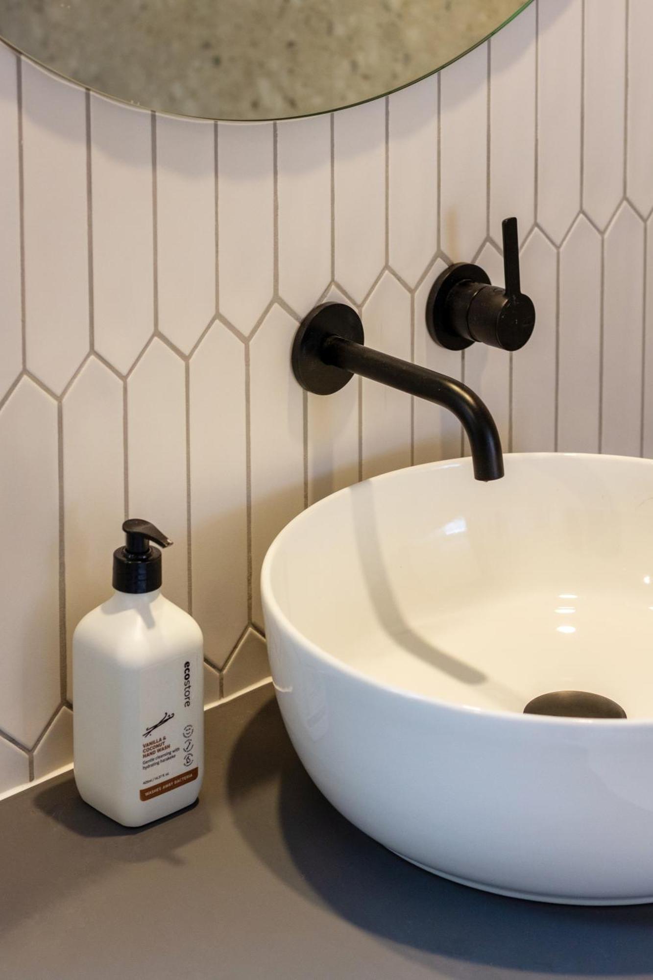 Stylish 3 Bedroom Home In Prime City With Garage Christchurch Luaran gambar